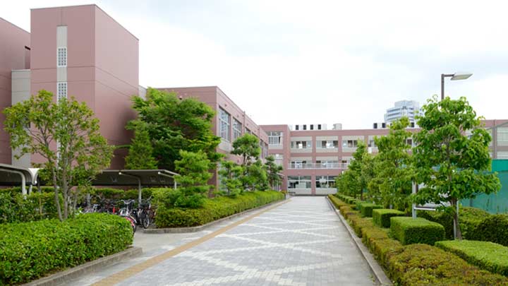 綾羽高等学校の写真