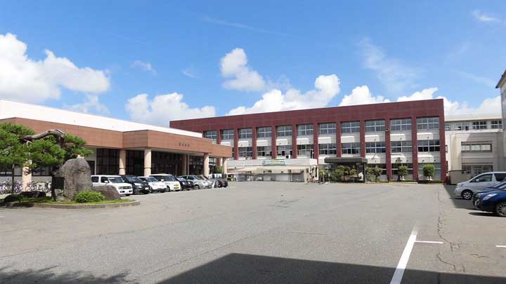 山形県立鶴岡南高等学校の写真